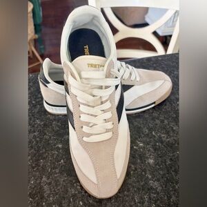 Tretorn Women’s Kristine Elite G. Beige, White & Black Sneakers. Size 10